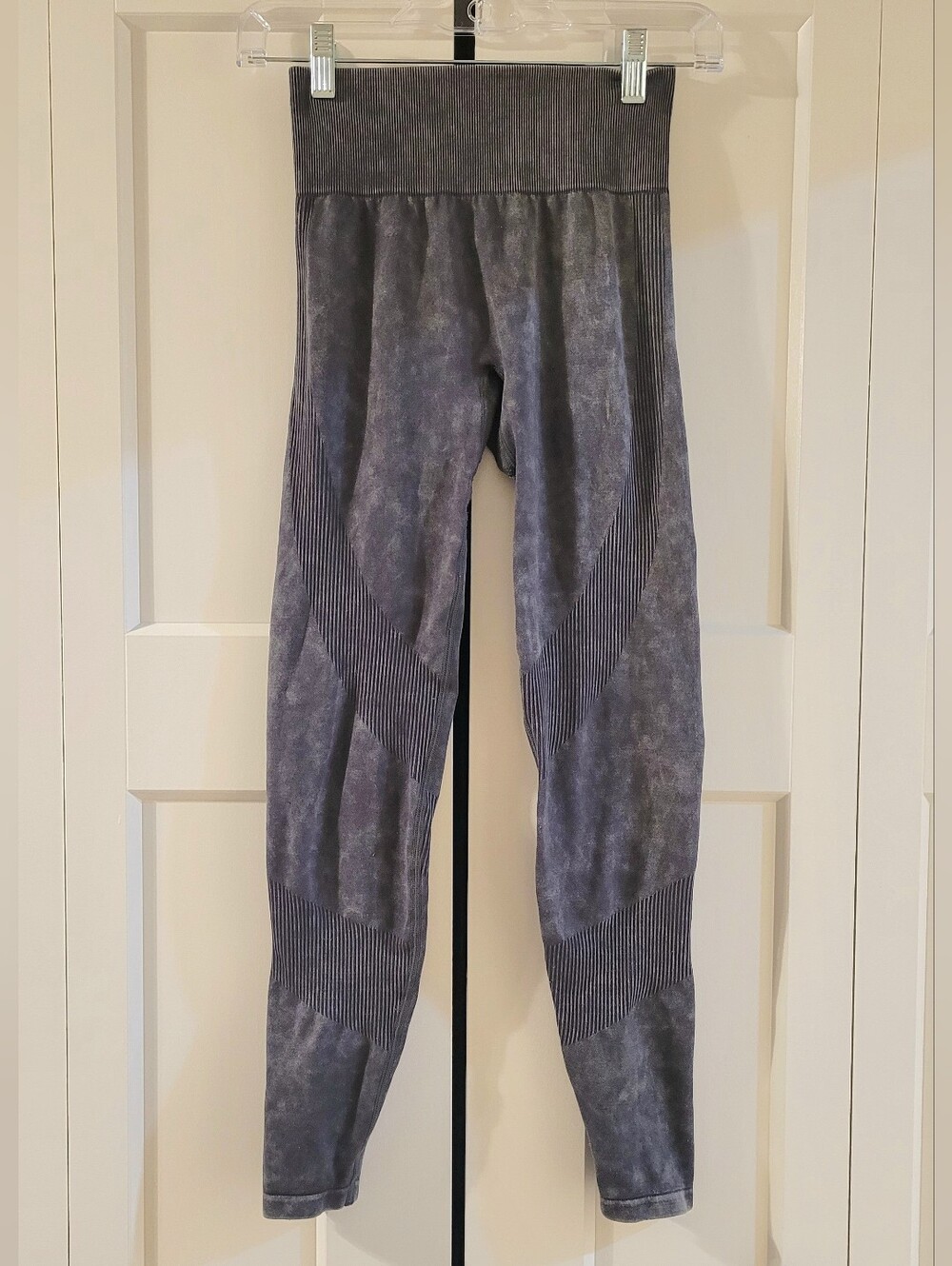 PINK Victoria's Secret Washed Gray Seamless Leggings